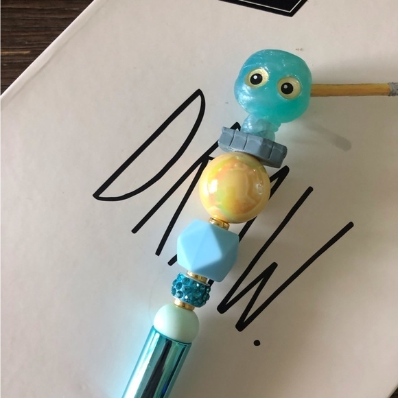 Disney Doorables: Haunted Mansion: Mummy handmade beaded pen - Picture 1 of 3